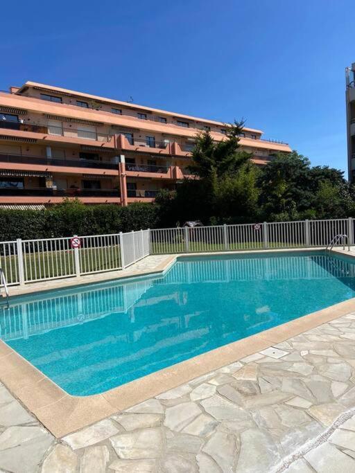 Appartement Pretty Swimming Pool And Sea *