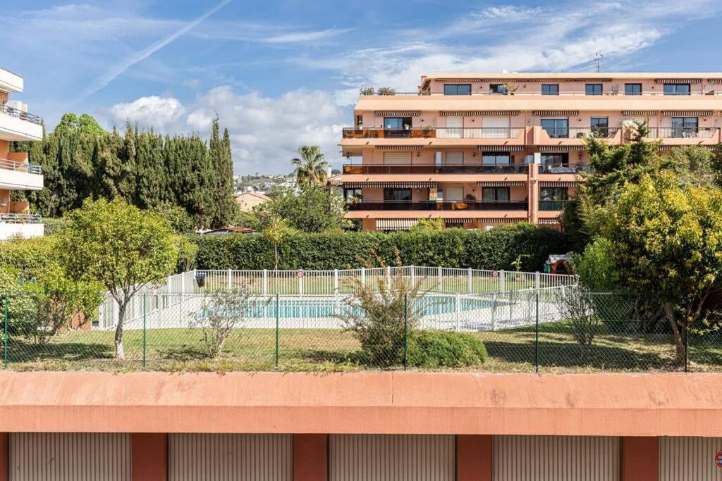 Appartement Pretty Swimming Pool And Sea *